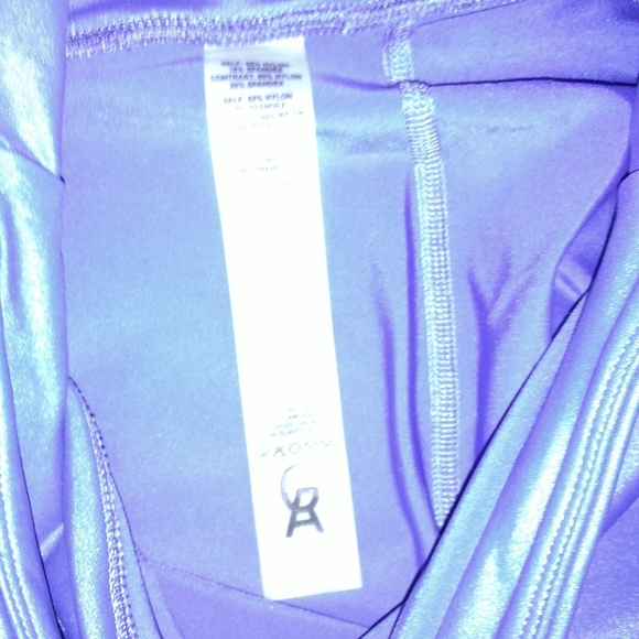 Good American Athletic Leggings - Picture 14 of 16